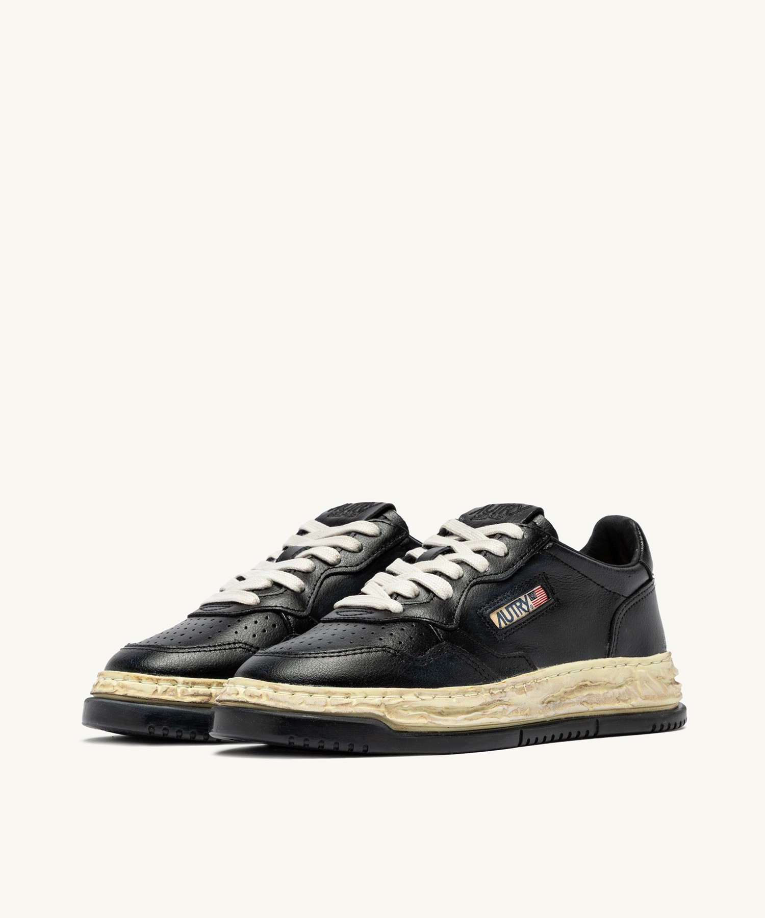 "Autry x MMY General Scale." Medalist Low Supervintage C15FW302 BLACK